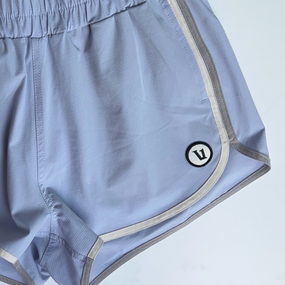 Vuori Cardiff Shorts Peri Color Block. XS. Like New - Picture 10 of 15